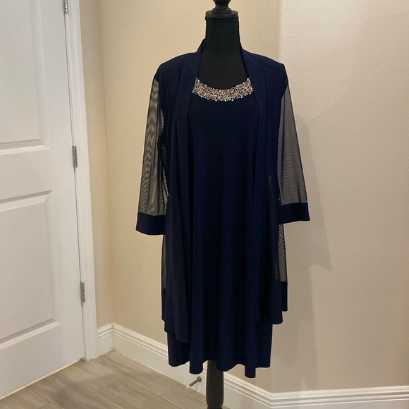Dress barn
Two piece shift dress in navy blue size 10 - Picture 2 of 5